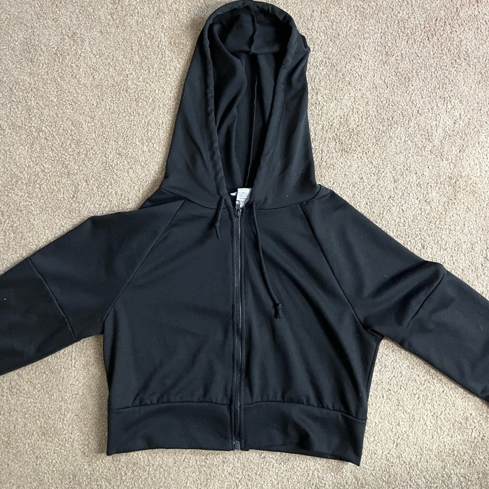 Fashionova cropped black sweatshirt